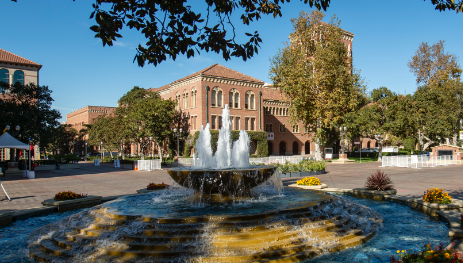 Picture of Hahn Plaza fountain located on USC's campus.